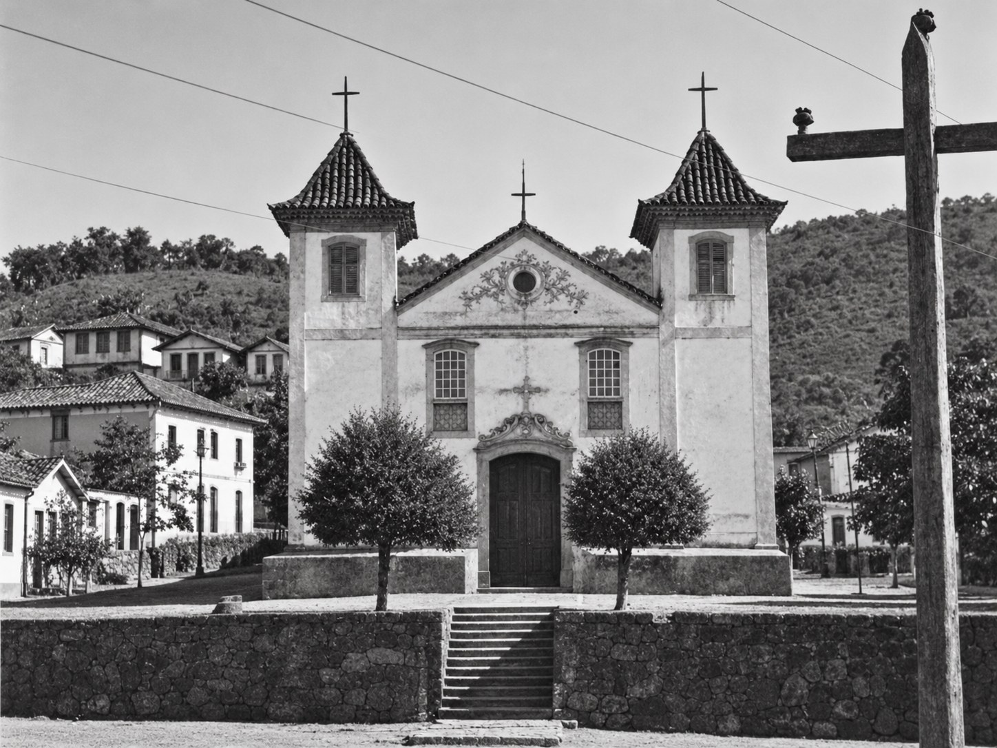 Fotografia histórica restaurada da antiga igreja de Rio Espera.
